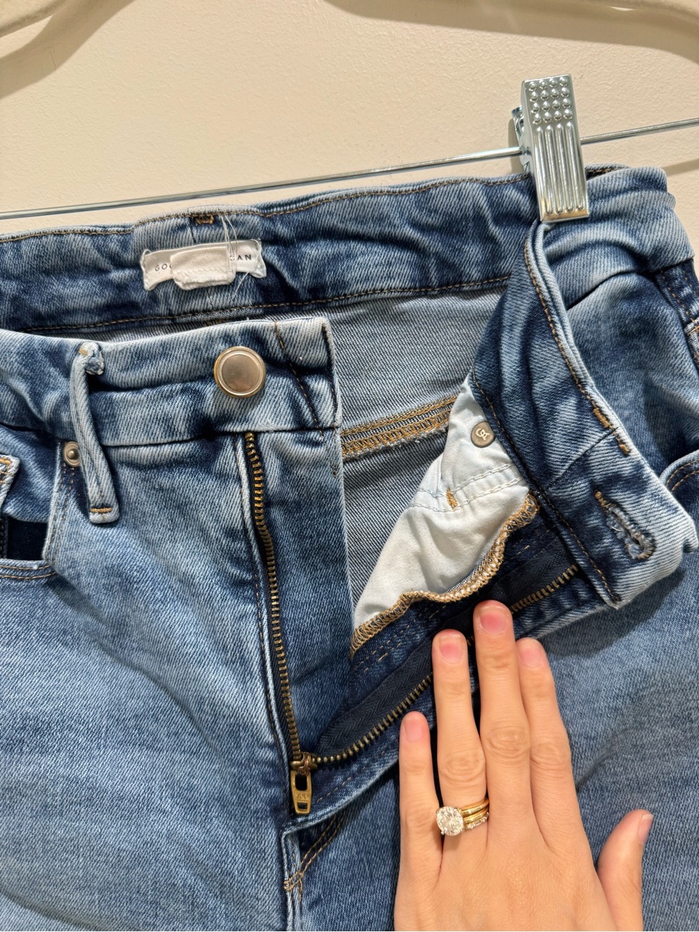 Good American Good Classic Straight Jeans Light Wash Size 6/28 - Picture 4 of 7